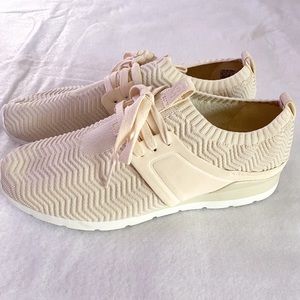 UGG tennis shoes